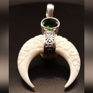 🔥Sterling Silver Carved Bone & Chrome Diopside 1.25 ctw Crescent Moon Pendant